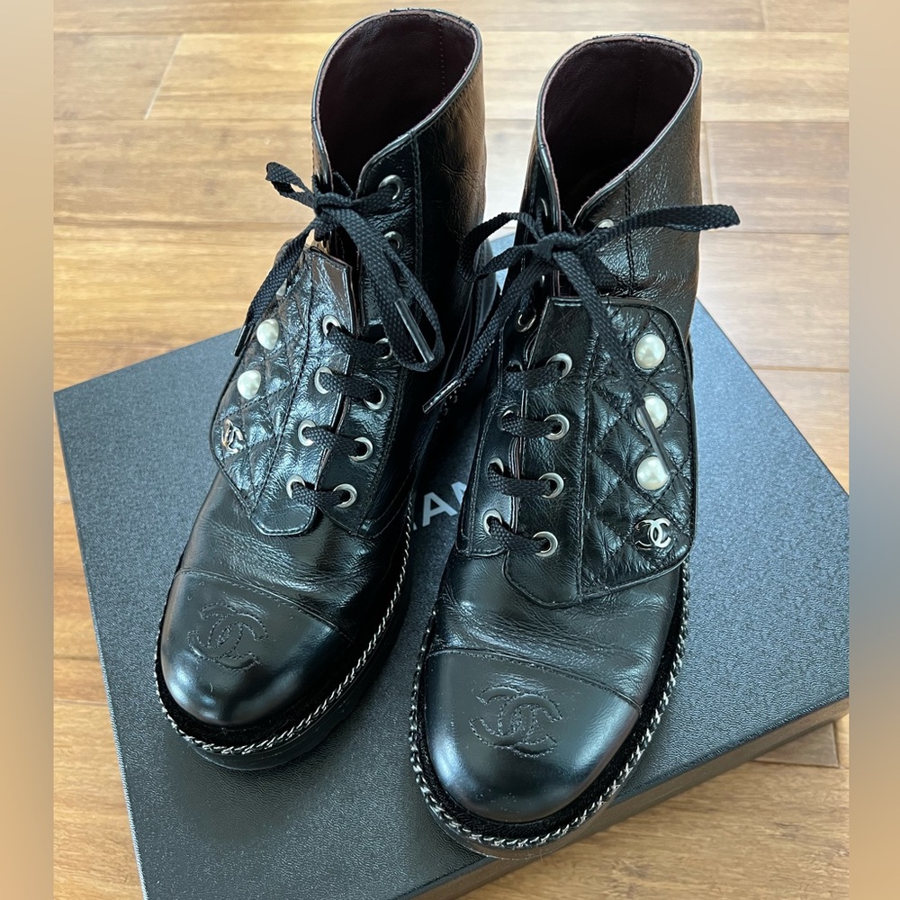 Chanel cap toe CC chain around pearl combat leather boots